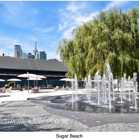 Three-Bedroom Condo With Free Parking Nearby Cn Tower With Lake View โตรอนโต ภายนอก รูปภาพ
